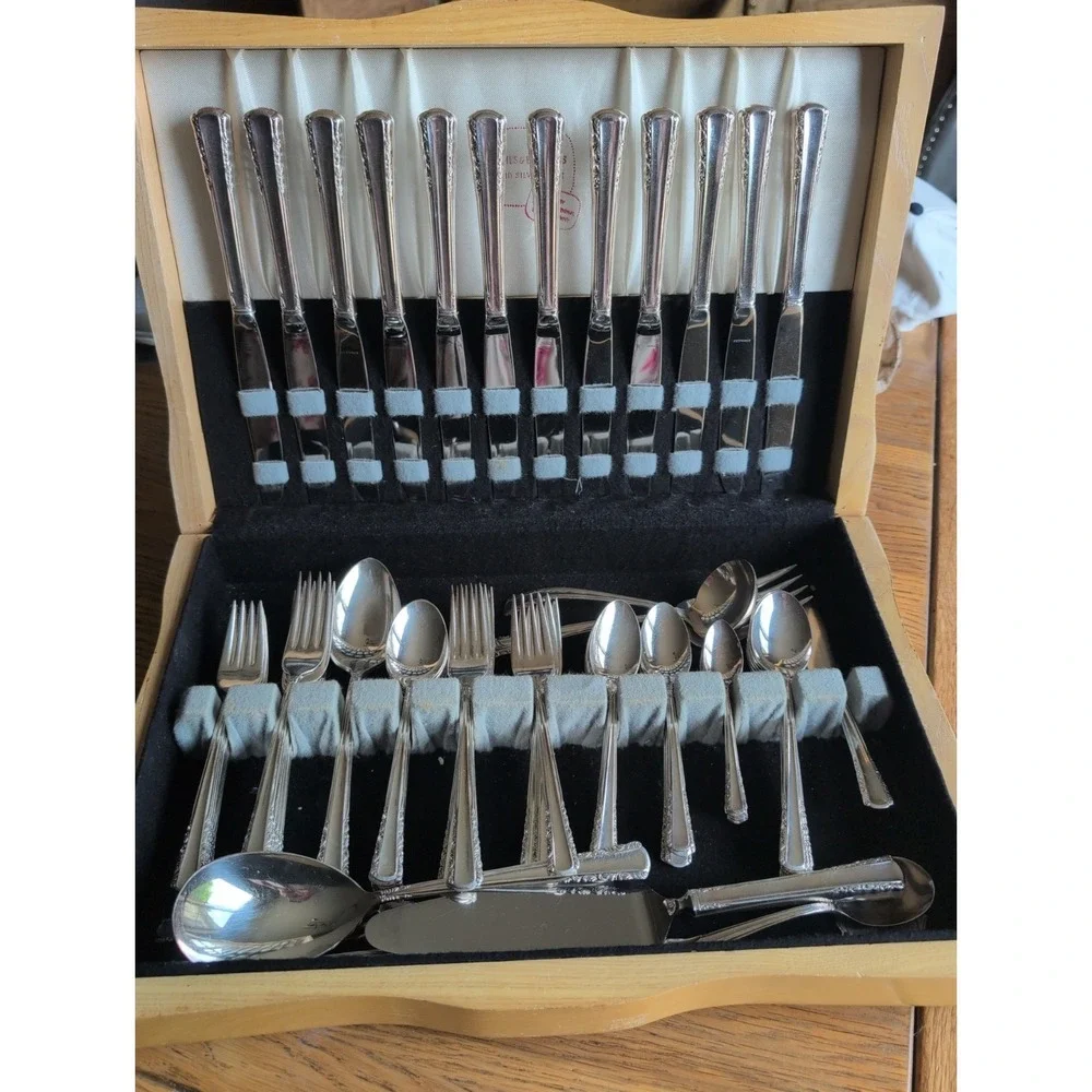 Holmes &‎ Edward May Queen Inlaid Silverplate Flatware 78 Pcs Set In Wooden Box